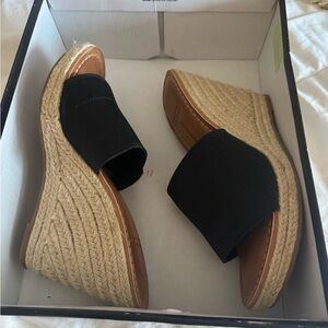 Dolce Vita Black and Tan Wedge Shoes